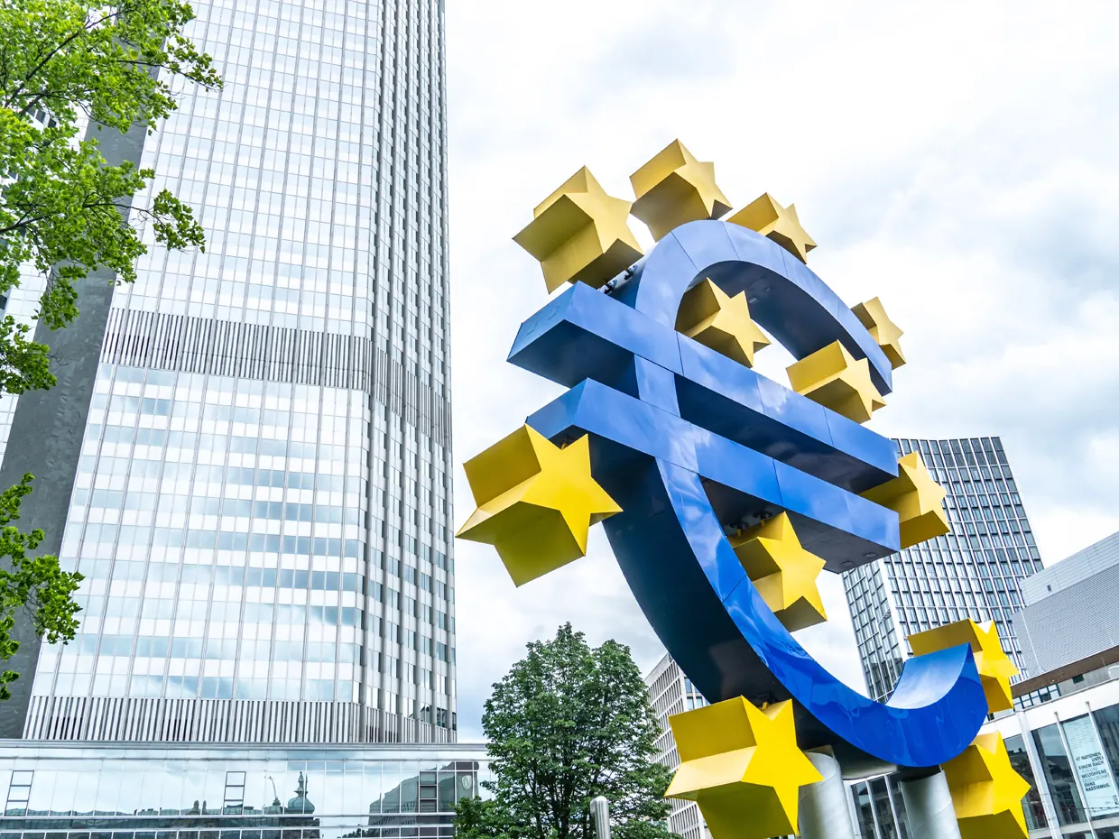 Borse europee, apertura positiva, ma il petrolio resta un rischio