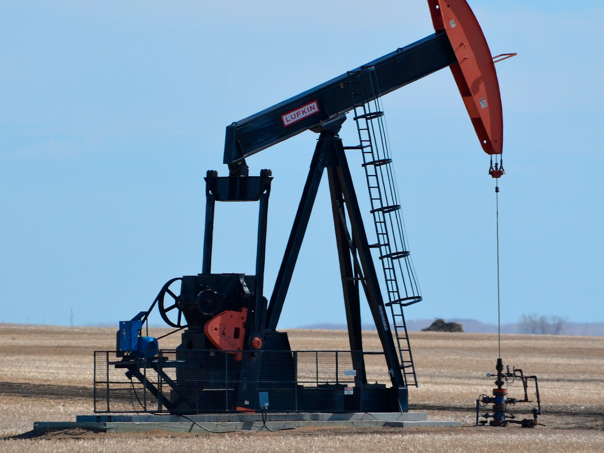 Brent a 100$, geopolitica e inflazione scuotono i mercati