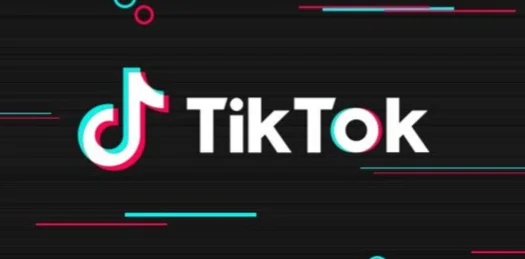 TikTok lancia l'agente AI e il checkout in un clic: sfida aperta ad Amazon e Meta