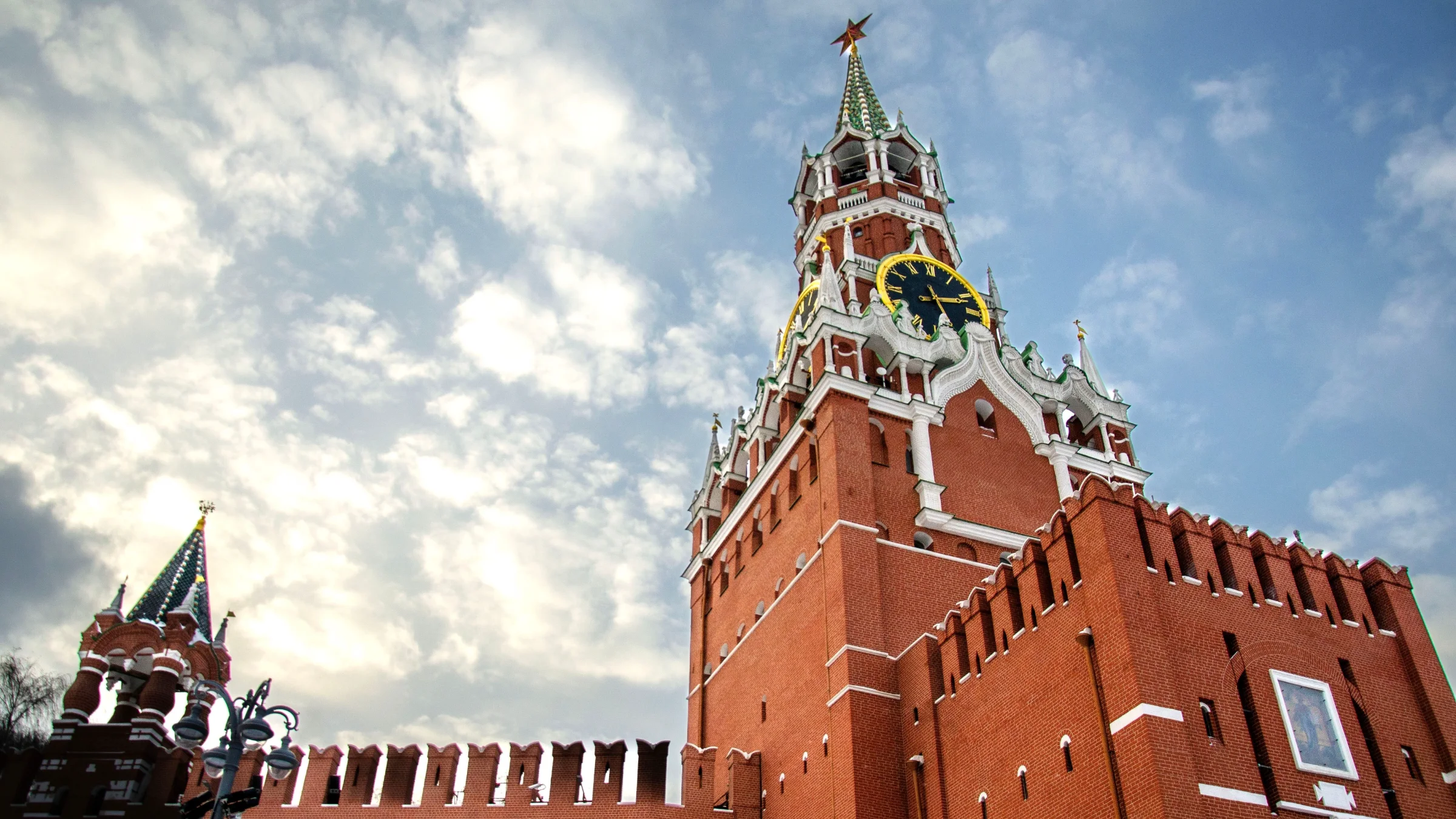 Witkoff incontra Putin a Mosca, il Cremlino ribadisce il no alla tregua energetica