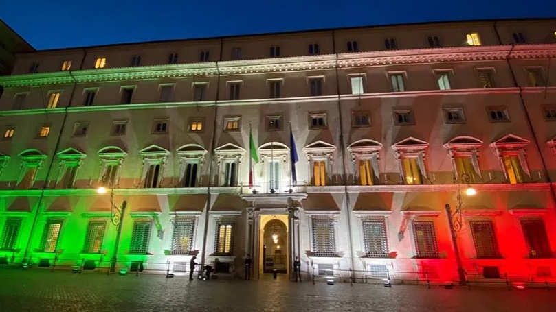 Via libera del Cdm alla Manovra 2027: pensioni, Irpef, famiglie e il contributo di banche e assicurazioni